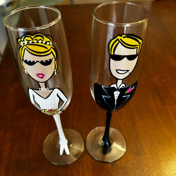 Hand-Painted Bride and Groom Wedding Champagne Glasses - Picture 2 of 7
